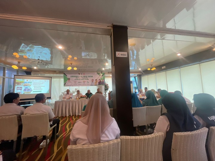 Rabu, 12 November 2025, Kelurahan Karang Anyar menghadiri lokakarya mini lintas sektor bidang kesehatan se Kecamatan Sungai Kunjang di Yen's Delight Cafe & Resto Samarinda.