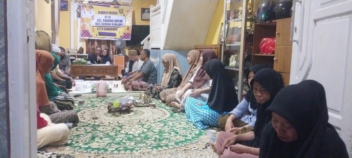 Rabu, 12 November 2025, Kelurahan Karang Anyar menghadiri sekaligus mendampingi Ketua RT.031 Karang Anyar dan warganya dalam kegiatan Rembuk Warga