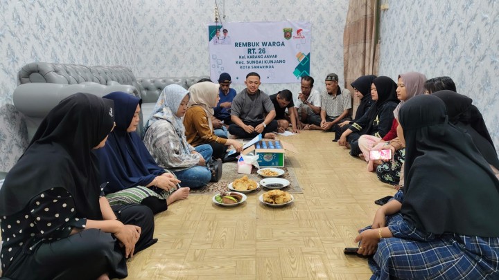 Rabu, 12 November 2025, Kelurahan Karang Anyar menghadiri sekaligus mendampingi Ketua RT.026 Karang Anyar dan warganya dalam kegiatan Rembuk Warga