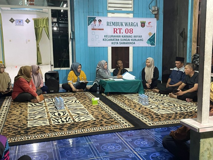 Kamis, 13 November 2025, Kelurahan Karang Anyar menghadiri sekaligus mendampingi Ketua RT.008 Karang Anyar dan warganya dalam kegiatan Rembuk Warga