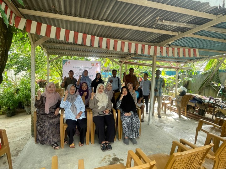 Jumat, 14 November 2025, Kelurahan Karang Anyar menghadiri sekaligus mendampingi Ketua RT.028 Karang Anyar dan warganya dalam kegiatan Rembuk Warga