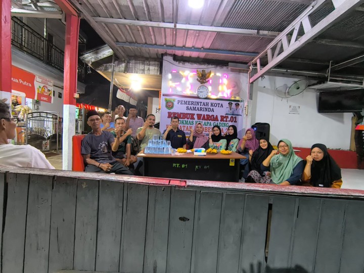 Jumat, 14 November 2025, Kelurahan Karang Anyar menghadiri sekaligus mendampingi Ketua RT.001 Karang Anyar dan warganya dalam kegiatan Rembuk Warga