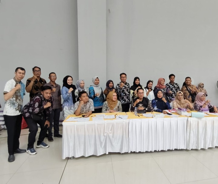Sabtu, 15 November 2025, Kelurahan Karang Anyar bersama ketua RT se Karang Anyar mengikuti kegiatan acara Probebaya Awards tahun 2025 di Plenary Hall Convention Hall Sempaja Samarinda