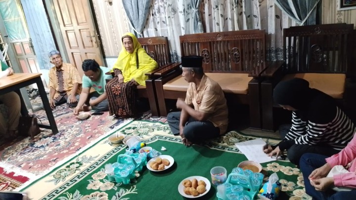 Sabtu, 15 November 2025, Kelurahan Karang Anyar menghadiri sekaligus mendampingi Ketua RT.021 Karang Anyar dan warganya dalam kegiatan Rembuk Warga