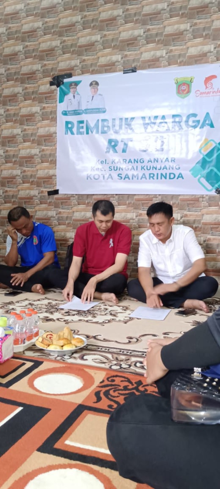 Sabtu, 15 November 2025, Kelurahan Karang Anyar menghadiri sekaligus mendampingi Ketua RT.032 Karang Anyar dan warganya dalam kegiatan Rembuk Warga