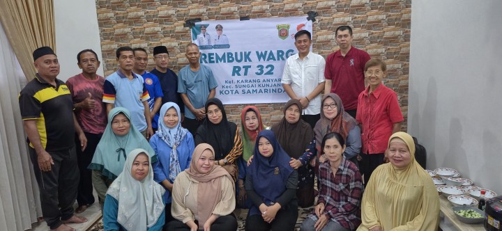 Sabtu, 15 November 2025, Kelurahan Karang Anyar menghadiri sekaligus mendampingi Ketua RT.032 Karang Anyar dan warganya dalam kegiatan Rembuk Warga