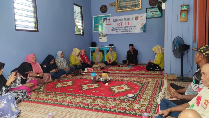 Minggu, 16 November 2025, Kelurahan Karang Anyar menghadiri sekaligus mendampingi Ketua RT.011 Karang Anyar dan warganya dalam kegiatan Rembuk Warga