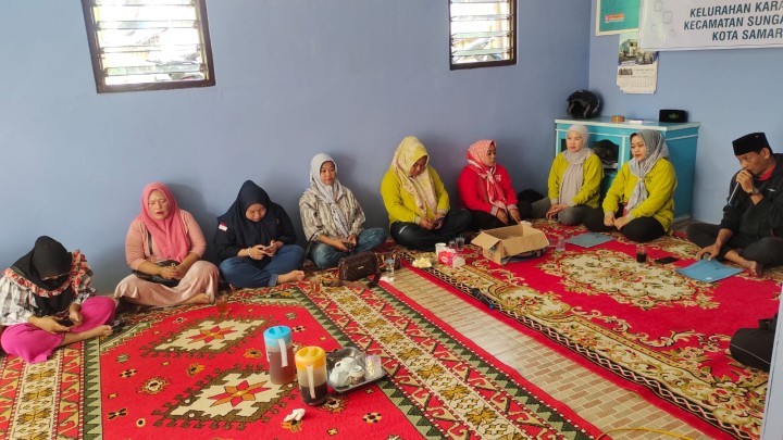 Minggu, 16 November 2025, Kelurahan Karang Anyar menghadiri sekaligus mendampingi Ketua RT.011 Karang Anyar dan warganya dalam kegiatan Rembuk Warga