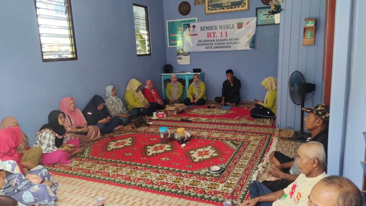 Minggu, 16 November 2025, Kelurahan Karang Anyar menghadiri sekaligus mendampingi Ketua RT.011 Karang Anyar dan warganya dalam kegiatan Rembuk Warga