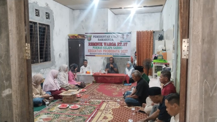 Minggu, 16 November 2025, Kelurahan Karang Anyar menghadiri sekaligus mendampingi Ketua RT.037 Karang Anyar dan warganya dalam kegiatan Rembuk Warga