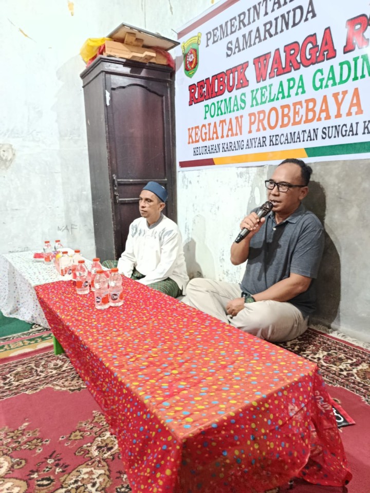 Minggu, 16 November 2025, Kelurahan Karang Anyar menghadiri sekaligus mendampingi Ketua RT.037 Karang Anyar dan warganya dalam kegiatan Rembuk Warga