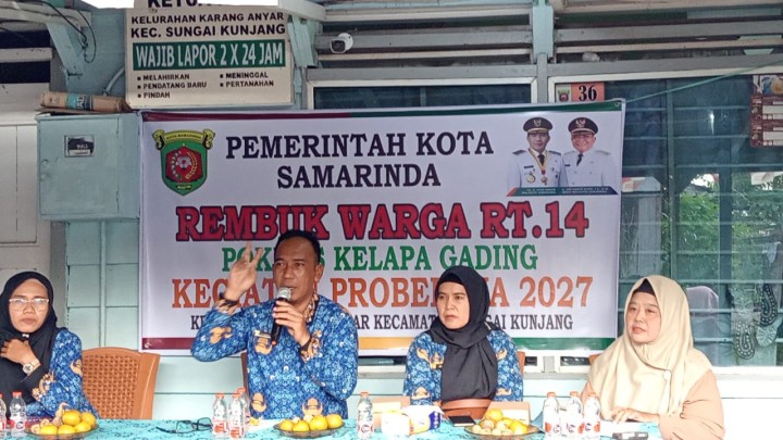 Senin, 17 November 2025, Kelurahan Karang Anyar menghadiri sekaligus mendampingi Ketua RT.014 Karang Anyar dan warganya dalam kegiatan Rembuk Warga