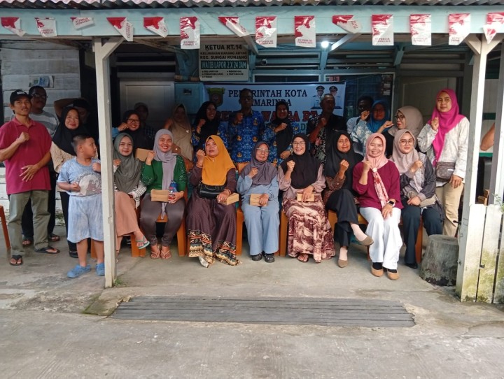 Senin, 17 November 2025, Kelurahan Karang Anyar menghadiri sekaligus mendampingi Ketua RT.014 Karang Anyar dan warganya dalam kegiatan Rembuk Warga