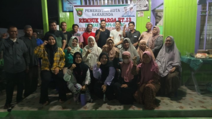 Senin, 17 November 2025, Kelurahan Karang Anyar menghadiri sekaligus mendampingi Ketua RT.013 Karang Anyar dan warganya dalam kegiatan Rembuk warga