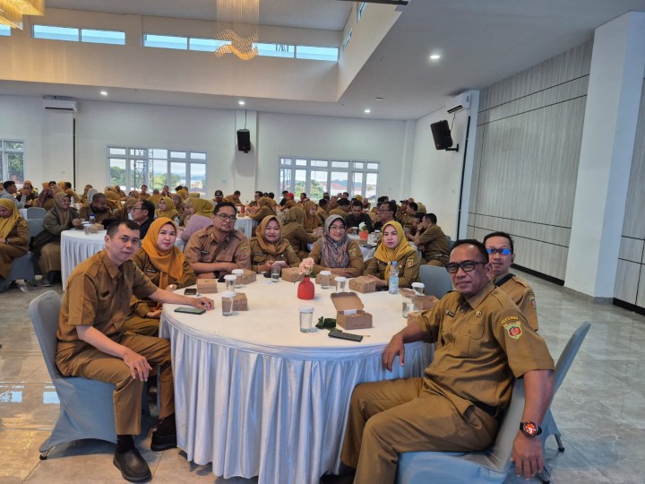 Selasa, 18 November 2025, Kelurahan Karang Anyar menghadiri kegiatan Rakor Akselerasi Pelaksanaan Kegiatan Probebaya TA 2025 di Ruang Arutala Bapperida Kota Samarinda.