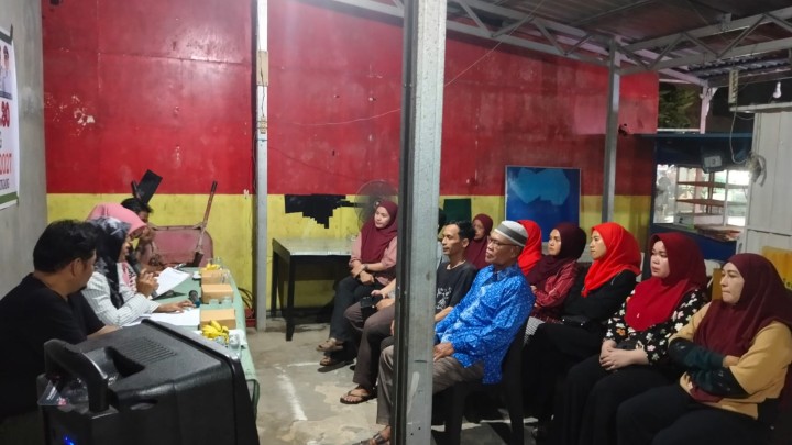 Selasa, 18 November 2025, Kelurahan Karang Anyar menghadiri sekaligus mendampingi Ketua RT.030 Karang Anyar dan warganya dalam kegiatan Rembuk warga