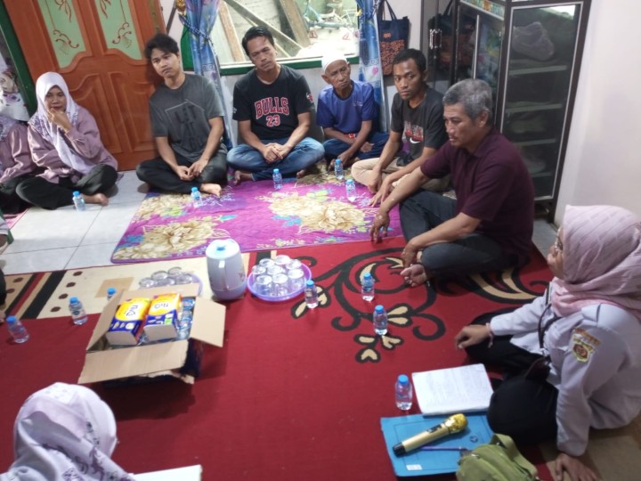 Rabu, 19 November 2025, Kelurahan Karang Anyar menghadiri sekaligus mendampingi Ketua RT.019 Karang Anyar dan warganya dalam kegiatan Rembuk warga