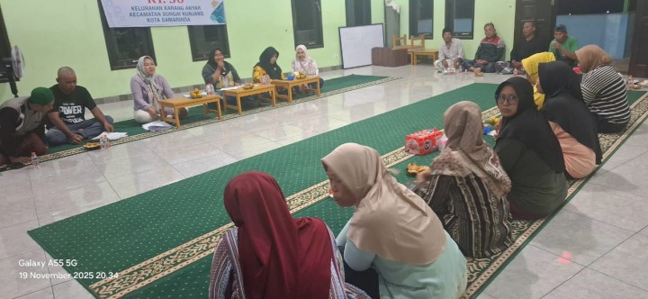 Rabu, 19 November 2025, Kelurahan Karang Anyar menghadiri sekaligus mendampingi Ketua RT.036 Karang Anyar dan warganya dalam kegiatan Rembuk warga
