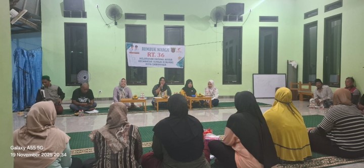 Rabu, 19 November 2025, Kelurahan Karang Anyar menghadiri sekaligus mendampingi Ketua RT.036 Karang Anyar dan warganya dalam kegiatan Rembuk warga
