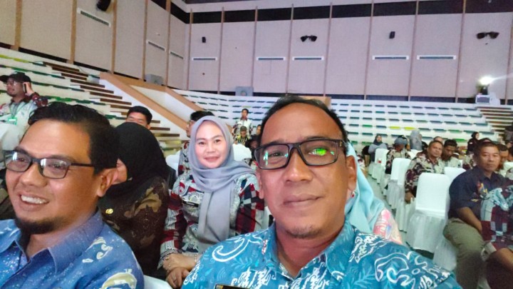 Kamis, 20 November 2025, Kelurahan Karang Anyar menghadiri acara peringatan Hari anti Korupsi Dunai tahun 2025 di Gor Serba Guna Segiri Samarinda.