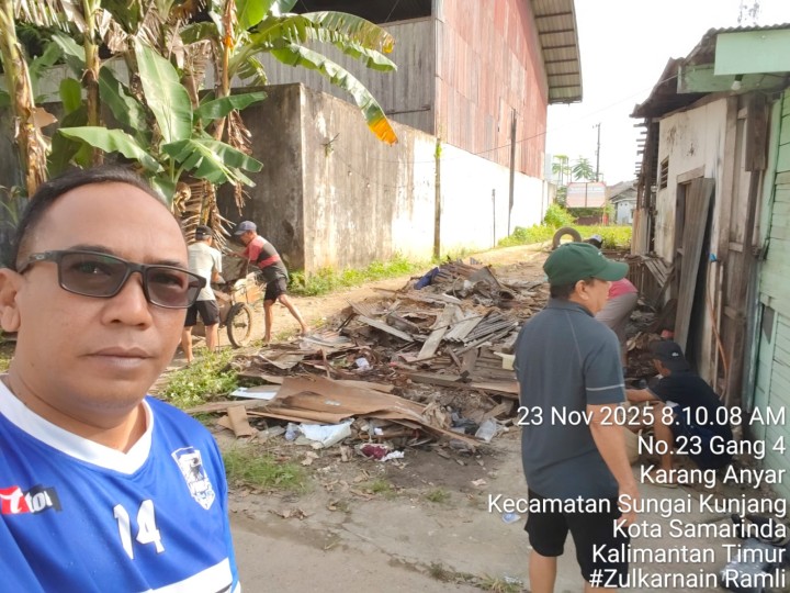 Minggu, 23 November 2025, Kelurahan Karang Anyar melakukan monitoring kegiatan kerja bakti di wilayah RT.04,05,06 Karang Anyar