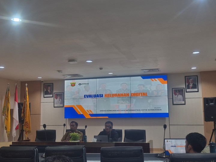 Senin, 24 November 2025, Kelurahan Karang Anyar mengikuti kegiatan Evaluasi Kelurahan Digital oleh Diskominfo Kota Samarinda di aula Kantor Perpustakaan dan Kearsipan Kota Samarinda.
