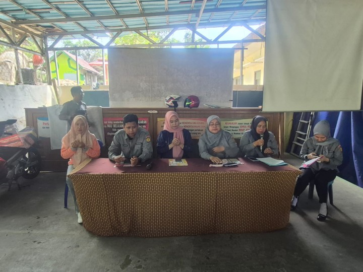 Jumat, 28 November 2025, Kelurahan Karang Anyar memfasilitasi kegiatan penyuluhan Metrologi Legal dari Dinas Perdagangan Kota Samarinda di Ruang Serba Guna Kantor Kelurahan Karang Anyar.