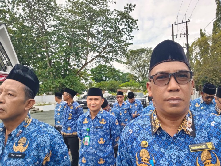 Senin, 01 Desember 2025, Kelurahan Karang Anyar Menghadiri Upacara HUT KORPRI Ke 54 Tahun 2025 di TMP Kesuma Bangsa