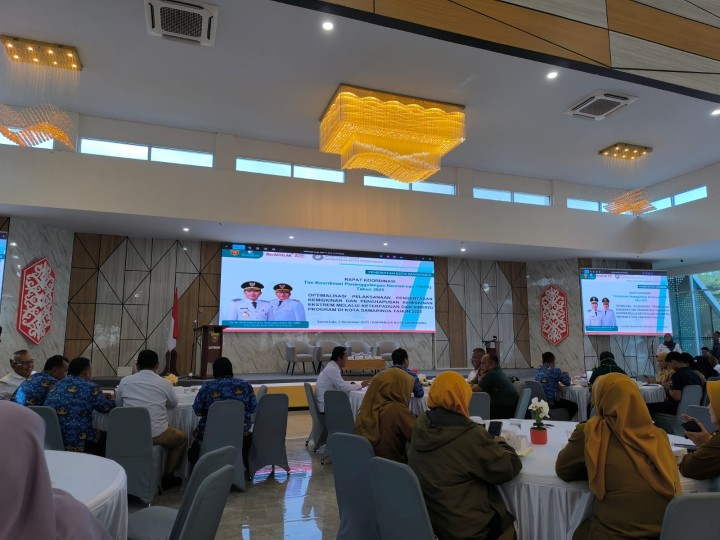 Senin, 01 Desember 2025, Kelurahan Karang Anyar Menghadiri Rakor Tim Koordinasi Penanggulangan Kemiskinan (TKPM) Tahun 2025 di Ruang Arutalla Bapperida Kota Samarinda.