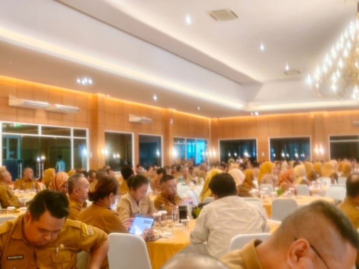 Selasa, 23 Desember 2025, Kelurahan Karang Anyar menghadiri Rapat Koordinasi Di Lingkungan Pemerintah Kota Samarinda di Puri Senyiur Hotel
