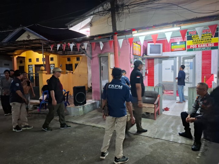 Rabu, 31 Desember 2025, Kelurahan Karang Anyar Melaksanakan Giat Cipta Kondisi Trantibum di wilayah Kelurahan Karang Anyar yang di ikuti Unsur Kelurahan, Bhabinkamtibmas, FKPM dan Satlinmas