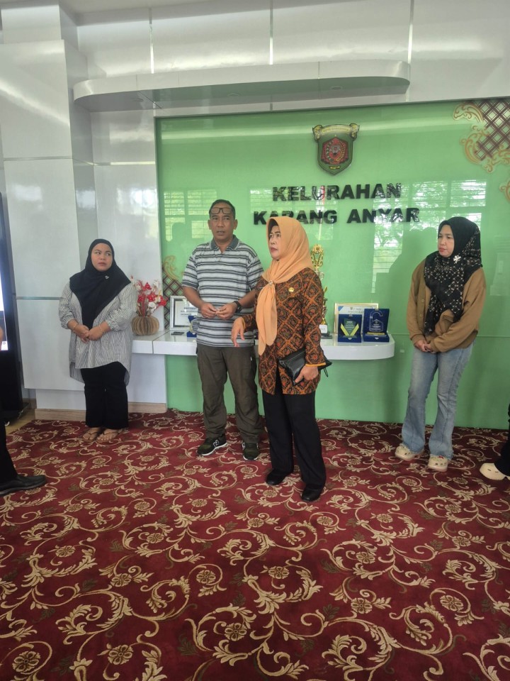 Jumat, 02 Januari 2026, Kelurahan Karang Anyar menerima kunjungan kerja dari Kecamatan Sungai Kunjang terkait disiplin kerja pegawai setelah perayaan malam tahun baru 2026.