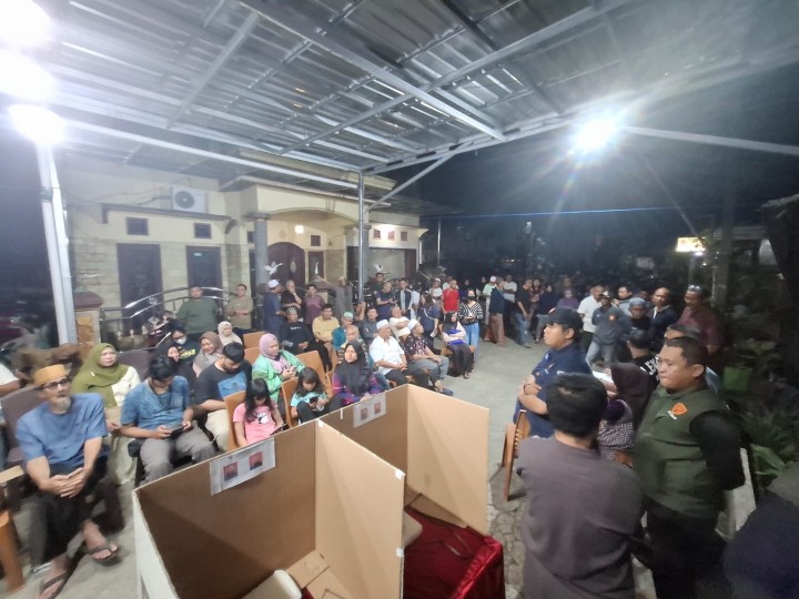 Jumat, 09 Januari 2026, Kelurahan Karang Anyar mengikuti sekaligus mengawasi jalannya kegiatan Pemilihan Ketua RT.035 di Jalan Kahoi 2A.