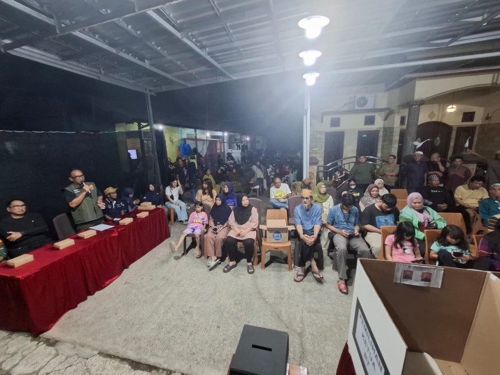 Jumat, 09 Januari 2026, Kelurahan Karang Anyar mengikuti sekaligus mengawasi jalannya kegiatan Pemilihan Ketua RT.035 di Jalan Kahoi 2A.