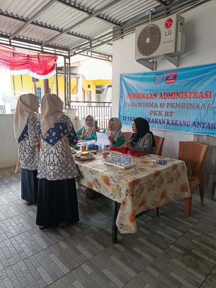Kamis, 15 Januari 2026, Kelurahan Karang Anyar menghadiri kegiatan Pembinaan administrasi Dasawisma di RT 04,05,06 & RT 07