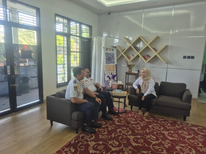 Rabu, 21 Januari 2025, Kelurahan Karang Anyar menerima kunjungan dari Dinas Perhubungan Kota Samarinda terkait kerjasama peminjaman Taman Lalu Lintas untuk keperluan pendidikan.