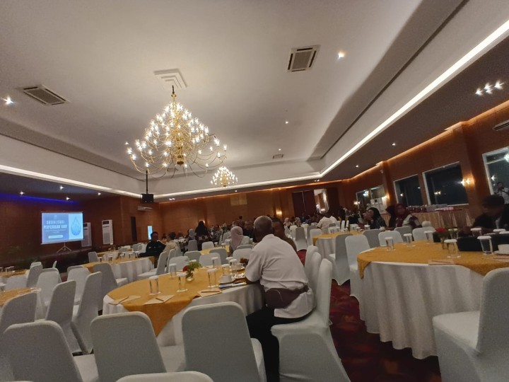 Kamis, 22 Januari 2026, Kelurahan Karang Anyar Menghadiri Sosialisasi Penyesuaian Tarif Perumda Tirta Kencana Kota Samarinda Tahun 2026 di ruang Ballroom Hotel Puri Senyiur Jl. Ruhui Rahayu Samarinda