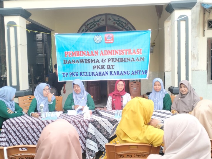 Kamis, 22 Januari 2026, Kelurahan Karang Anyar dan PKK menghadiri pembinaan Dasawisma di 13,14,15,37,& 38 Kel.Karang Anyar