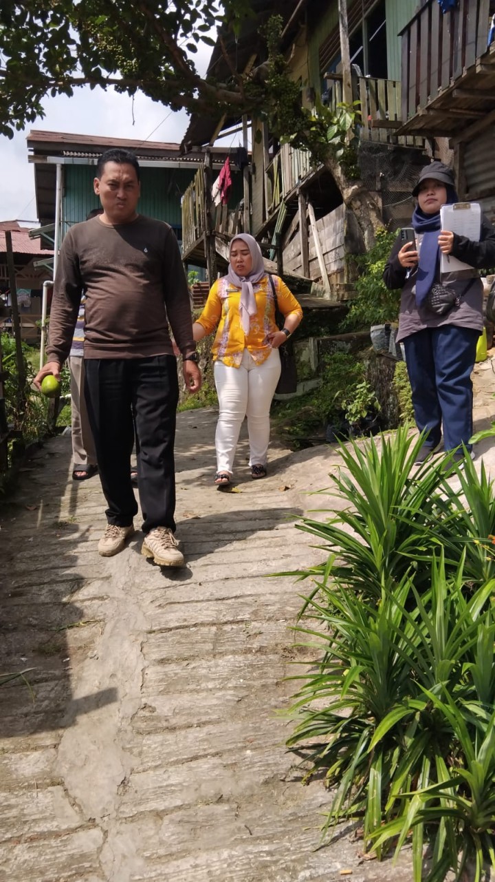 Kamis, 22 Januari 2026, Rabu, 21 Januari 2026, Kelurahan Karang Anyar bersama Pokmas melakukan kegiatan Pengukuran dan peninjauan 0% kegiatan infrastruktur Probebaya Cendana anggaran tahun 2026.