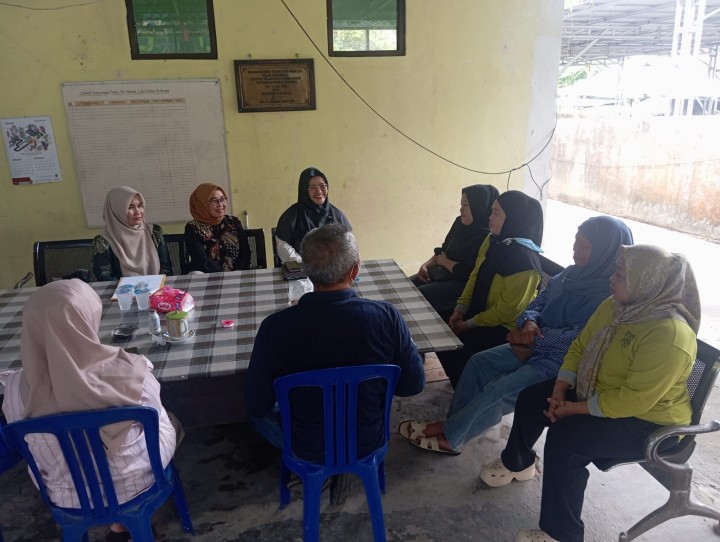 Jumat, 30 Januari 2026, Kelurahan Karang Anyar dan Pengurus Koperasi Merah Putih Kelurahan Karang Anyar menerima kunjungan kerja dari Kantor Dinas Koeprasi Kota Samarinda terkait koordinasi persiapan Administrasi Koperasi Merah Putih.