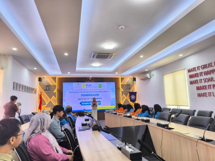 Jumat, 06 Februari 2026, Kelurahan Karang Anyar Menghadiri acara Penyerahan Program CSR Pemberdayaan UMKM Ring 1 PLN Indonesia Power UBP Mahakam dan UP Samarinda di Jalan Ulin No.1 Samarinda