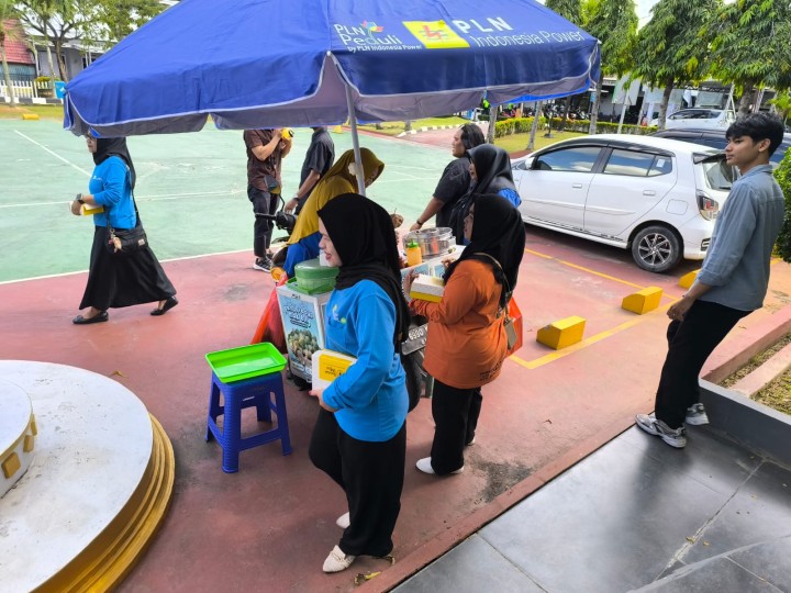 Jumat, 06 Februari 2026, Kelurahan Karang Anyar Menghadiri acara Penyerahan Program CSR Pemberdayaan UMKM Ring 1 PLN Indonesia Power UBP Mahakam dan UP Samarinda di Jalan Ulin No.1 Samarinda