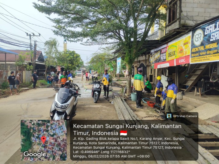 Minggu, 08 Februari 2026 Kelurahan Karang Anyar melakukan monitoring kegiatan  gotong royong di RT 11 , 37 dan 38 Jalan kelapa gading