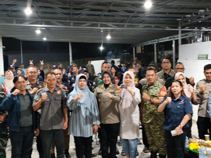 Selasa, 10 Februari 2026, Kelurahan Karang Anyar menyelenggarakan Rakor Kamtibmas se Kecamatan Sungai Kunjang di Ruang Pertemuan Kantor Kelurahan Karang Anyar.