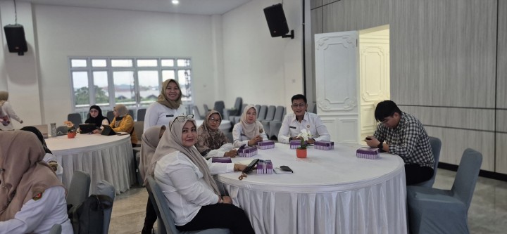 Rabu, 11 Februari 2026, Kelurahan Karang Anyar Menghadiri acara High Level Meeting ( HLM)  Tim Pengendalian Inflasi Daerah ( TPID) Kota Samarinda. Kesiapan Menghadapi Hari Besar Keagamaan Nasional (HBKN) Imlek,Ramadhan dan Idul Fitri 1447 H  di ruang Bapperida Kota Samarinda.