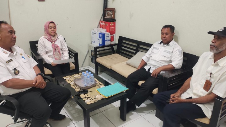 Rabu, 11 Februari 2026 Kelurahan Karang Anyar menerima Kunjungan dari Dinas Koeprasi Provinsi Kaltim  terkait keberadaan Koperasi di wilayah Kelurahan Karang Anyar.