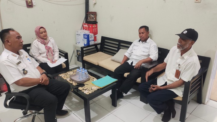Rabu, 11 Februari 2026 Kelurahan Karang Anyar menerima Kunjungan dari Dinas Koeprasi Provinsi Kaltim  terkait keberadaan Koperasi di wilayah Kelurahan Karang Anyar.