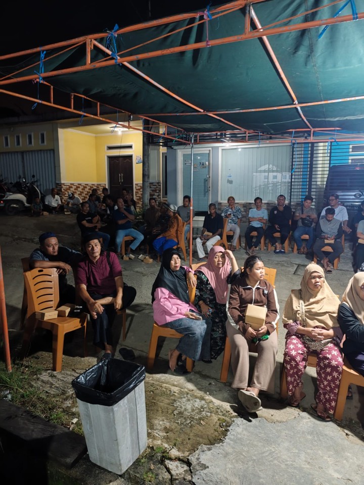 Rabu, 11 Februari 2026, Kelurahan Karang Anyar menghadiri dan mengawasi jalannya proses Pemilihan Ketua RT.037 di Jalan Kelapa Gading.