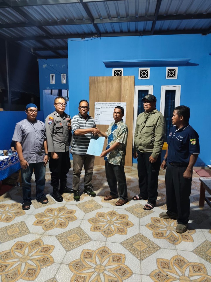 Rabu, 11 Februari 2026, Kelurahan Karang Anyar menghadiri dan mengawasi jalannya proses Pemilihan Ketua RT.037 di Jalan Kelapa Gading.
