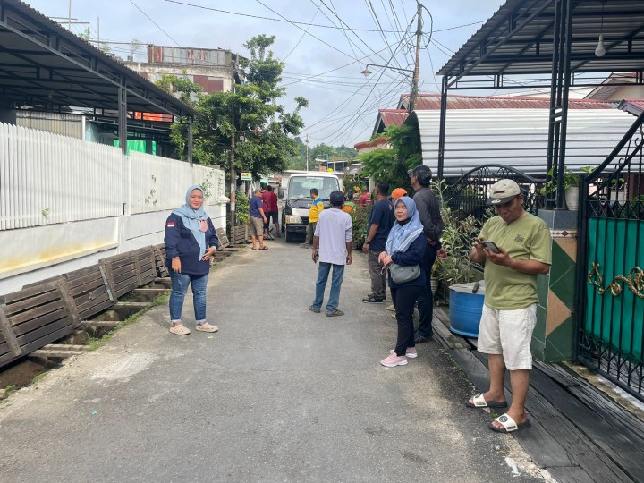 Minggu, 15 Februari 2026, Kelurahan Karang Anyar mendampingi dan mengawasi jalannya kegiatan gotong royong di wilayah RT.003, 005, 006, 008, 009, 010, 012, 036